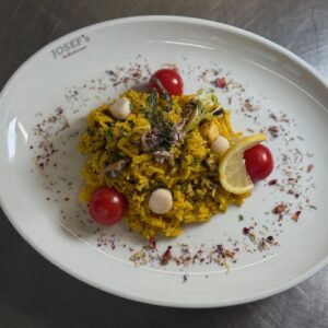 PAELLA MIT MEERESFRÜCHTEN UND GEMÜSE (B,N)